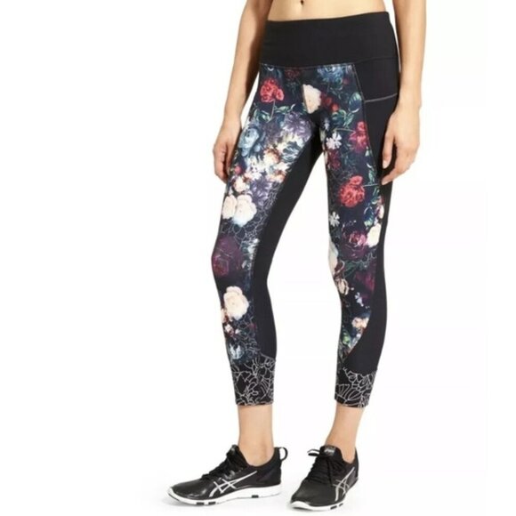 Athleta Pants - Athleta Women's Black Orchid Relay 2.0 Capri Size S